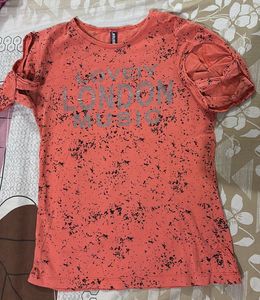 Trendy Graphic Top With Stylish Cut-out sleeves