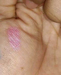 Vibrant Eyeshadow eyeliner crayon in Pink