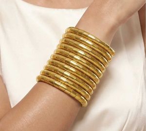 Anti Tarnish Elegant Gold Tone Bangle Set