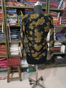 Stylish Black Floral Kurta  4 kurtis combo