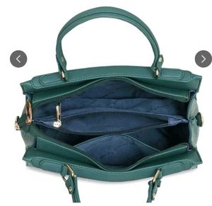 Elegant Green Crocodile Embossed Handbag