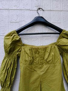 New with tag Korean Puff Sleeve Square Neck Top