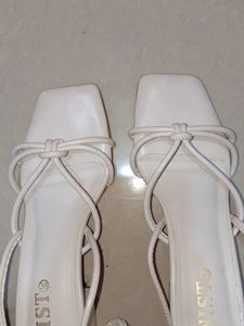 White Tie Up Block Heel