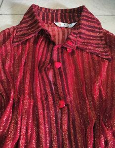 Sparkly Red Striped Button-Up Blouse📍🎁🍁