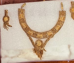 Necklace  Set Golden New