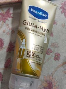 Vaseline Healthy Bright Gluta-Hya Lotion