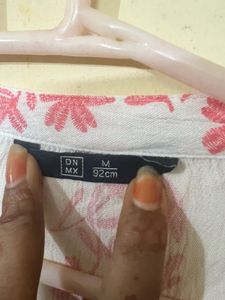 White &amp; Pink Embroidered Tiered Kurta