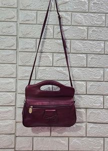 Chic Maroon Leather Handbag