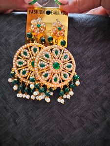Elegant Green & Pearl Round Earrings