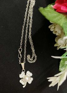Elegant Pearl &amp; Crystal Jewelry Set