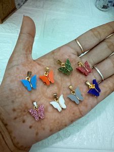 Butterfly Pendant Necklace Set