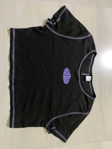 H&amp;M Cute Black Crop Top