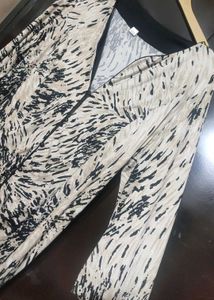 Black &amp; Cream Printed Top For Girl &amp; Woman 42 Bust