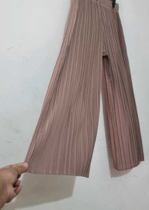 Pleated Wide Leg Pants