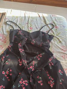 Chic Floral Print Mini Dress