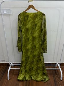 Flowy Green Abstract Print Maxi Dress