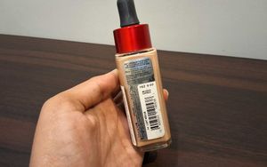 loreal infallible tinted serum. shade 3-4 (light-m