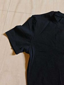 Black Cropped T-Shirt