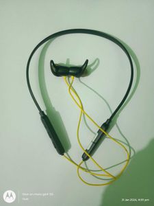 NEW Wireless Bluetooth Headphones neckband
