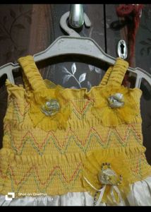 Adorable Yellow Dresses for Baby Girls