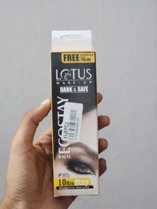Lotus Kajal with Free Sharpener