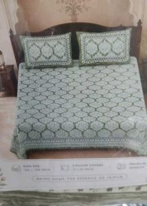 King Size Bedsheet Set with Pillow Covers