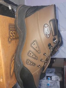 Trekking Shoes