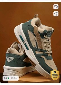 Stylish Men's Sneakers 1 month used