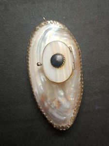 Vintage Mother of pearl hanging trinket box/Pendan
