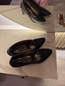 BLACK CLASSY HEELS