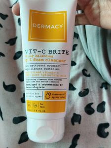 Dermacy Vit-C Brite Gel Foam Cleanser