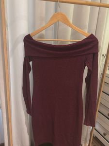 Maroon Off-Shoulder Long Sleeve Dress