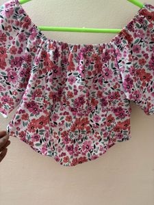Floral Print Off-Shoulder Crop Top