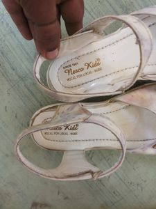 2 Slippers For Donation ❤