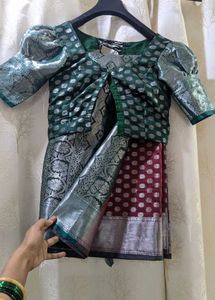 Exquisite Saree with stylish designer Blouse