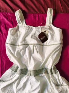 vintage white top