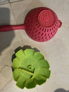 silicone strainer and poly set colander