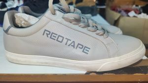Red Tape Men's Casual Shoes. Like New. No Coins.