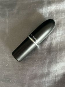 MAC Lipstick - Taupe