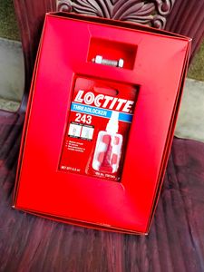 Loctite Heavy Glue With Bolt