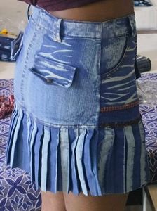 Vintage Y2K Pleated Drop-Waist Mini Skirt
