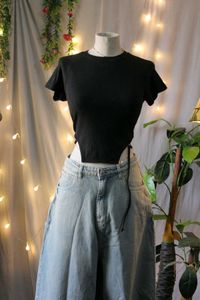Ribbed Black Crop Top