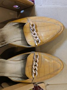 Chain Detail Mules