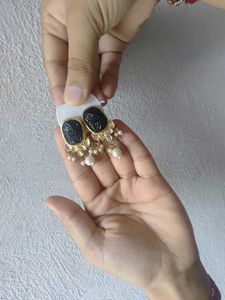 Elegant Black Stone Choker and Earring Set