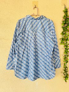 Chic Blue &amp; White Printed Button-Up Shirt
