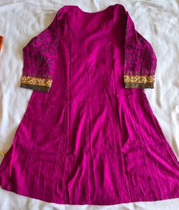 Beautiful Pink Kurta set with Intricate Design