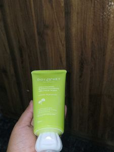 Dot &amp; Key Cica Calming Gel Face Wash