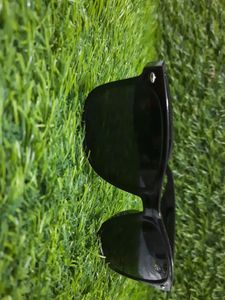 💥 Attractive Sunglass for man and Women pack of 1 pc Brand New Never Use