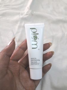 PLUM GREEN TEA PORE CLEANSING FACE WASH