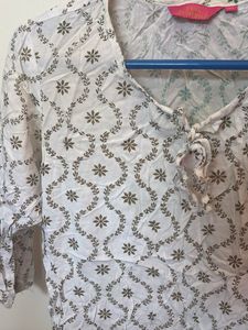 Floral Print 3/4 Sleeve Top